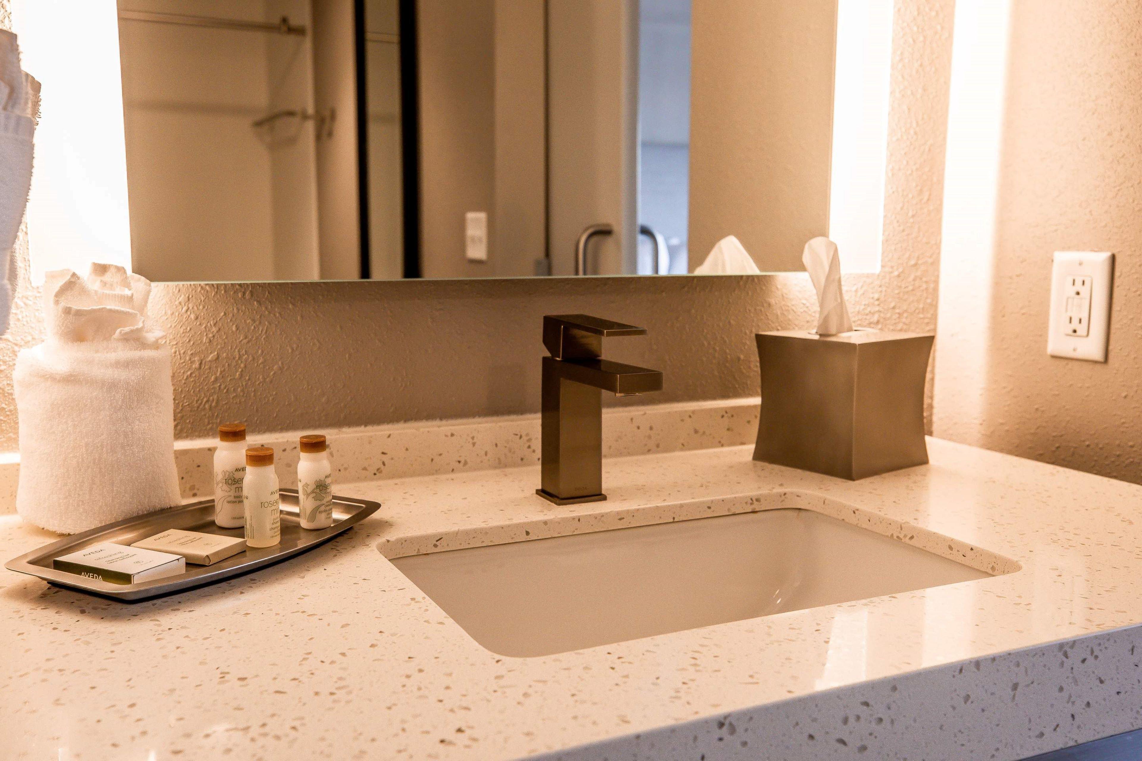 Hotel Indigo Harrisburg - Hershey By Ihg מראה חיצוני תמונה